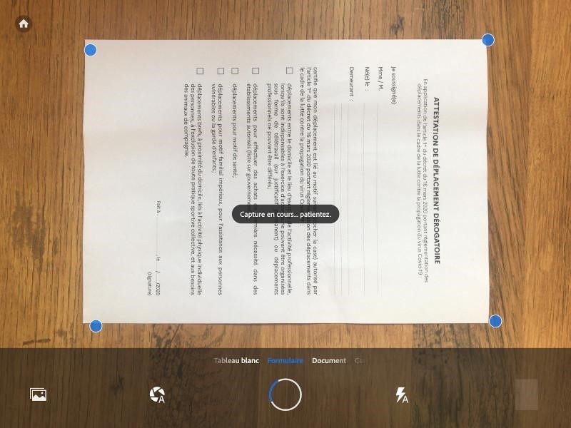 Exemple du bon positionnement du document à scanner en mode formulaire